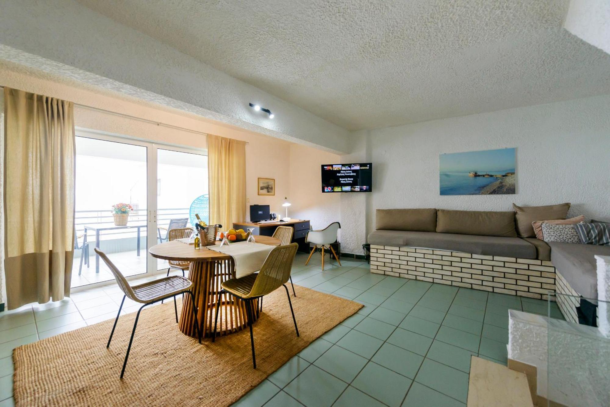 Agali 1 Mesonet In Front Of The Sea Apartment Akrogiali Exterior foto