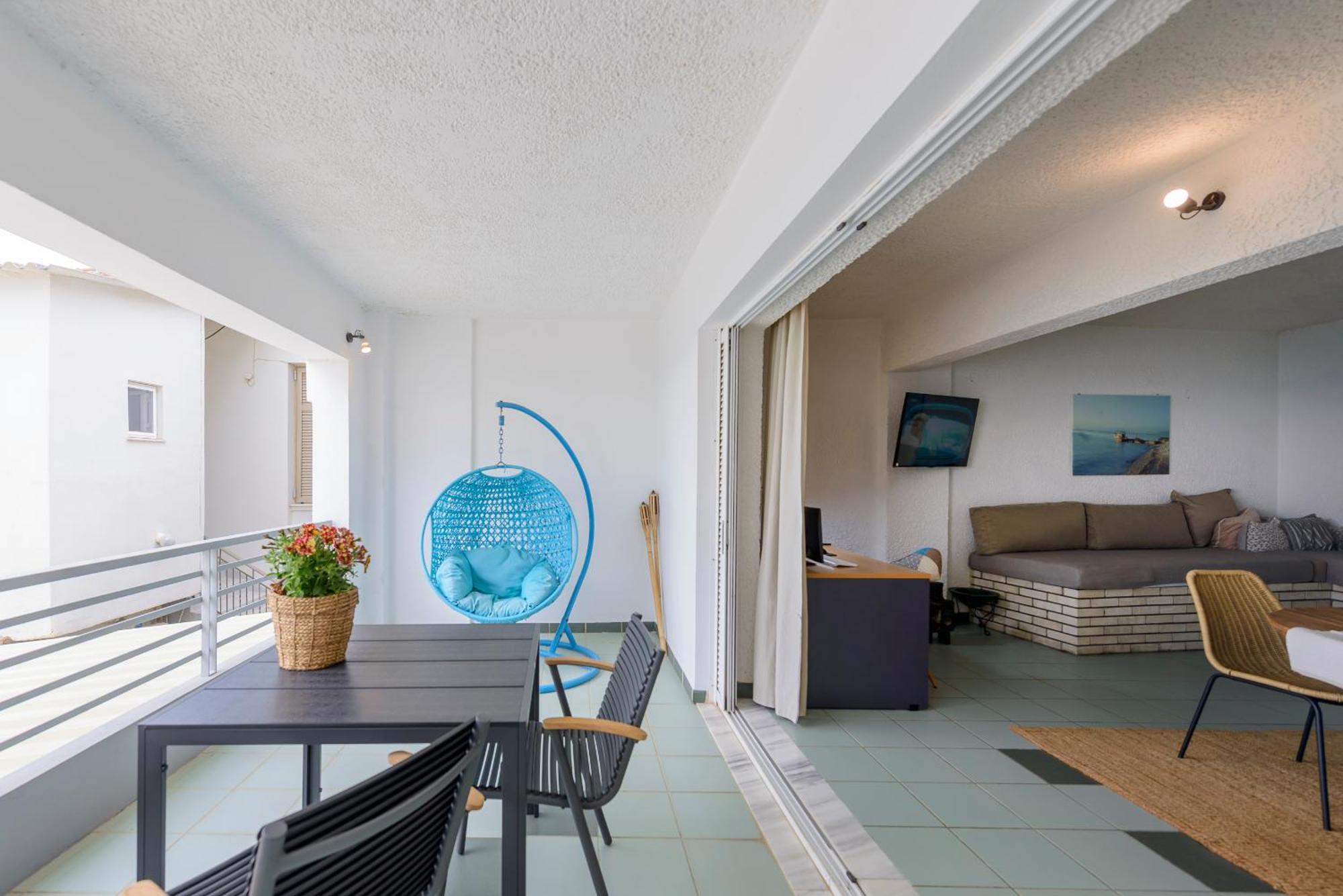Agali 1 Mesonet In Front Of The Sea Apartment Akrogiali Exterior foto