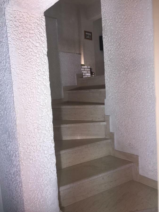 Agali 1 Mesonet In Front Of The Sea Apartment Akrogiali Exterior foto